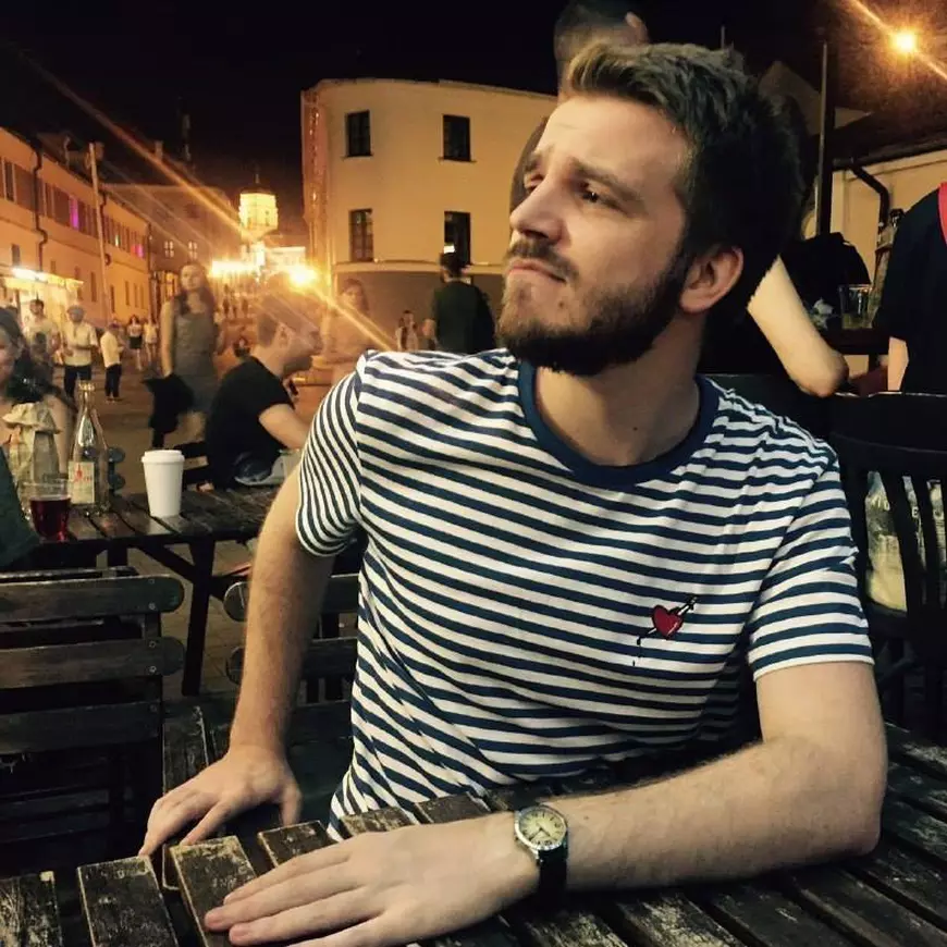 Un tânăr plecat din Belarus transmite revolta în direct pe Twitter: ”Singurul mod al lui Lukașenko de a rezista ar fi transformarea țării într-o dictatură militară”