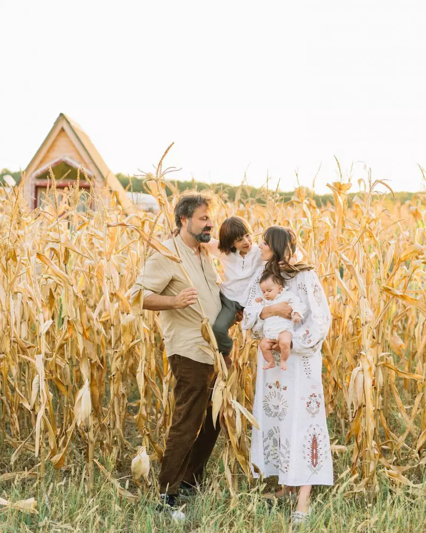 Dana Rogoz a împlinit 35 de ani. „Trăiesc viața pe care mi-am dorit-o întotdeauna”