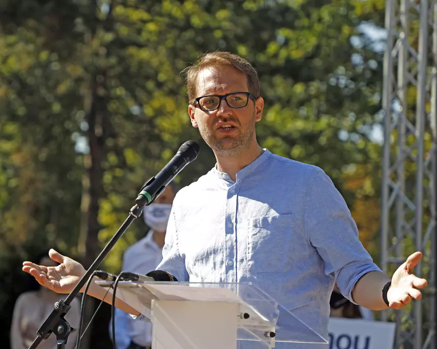 Timișoara, aproape de o revoluție locală la scrutinul din 27 septembrie. Fritz și Robu își împart nemțește intențiile de vot