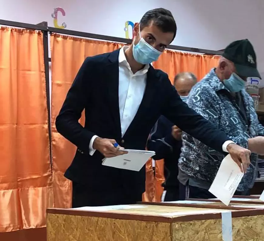 Un tânăr de 26 de ani a câștigat alegerile, reușind să detroneze un edil PNL de pe scaunul pe care l-a ocupat timp de peste 20 de ani