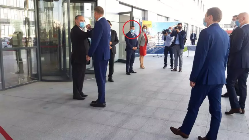 Președintele CJ Timiș a fost depistat cu COVID-19, la trei zile după ce s-a întâlnit cu Klaus Iohannis și cu Nicolae Robu, la un eveniment oficial