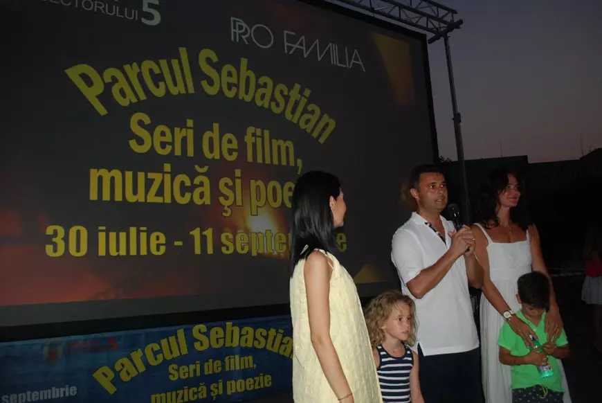 Pe 2,3 milioane de lei bani publici, Lavinia Șandru îl laudă pe primarul Florea în emisiuni online: ”Cei de dinainte nu au făcut nimic, așa că să tacă!”