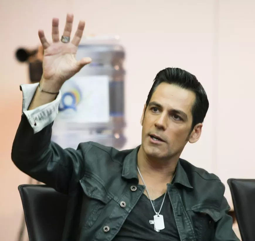 Spectacolele lui Ștefan Bănică de la Sala Palatului, sub semnul întrebării: „Pandemia m-a făcut să cred și mai tare că este nevoie de teatru și muzică”