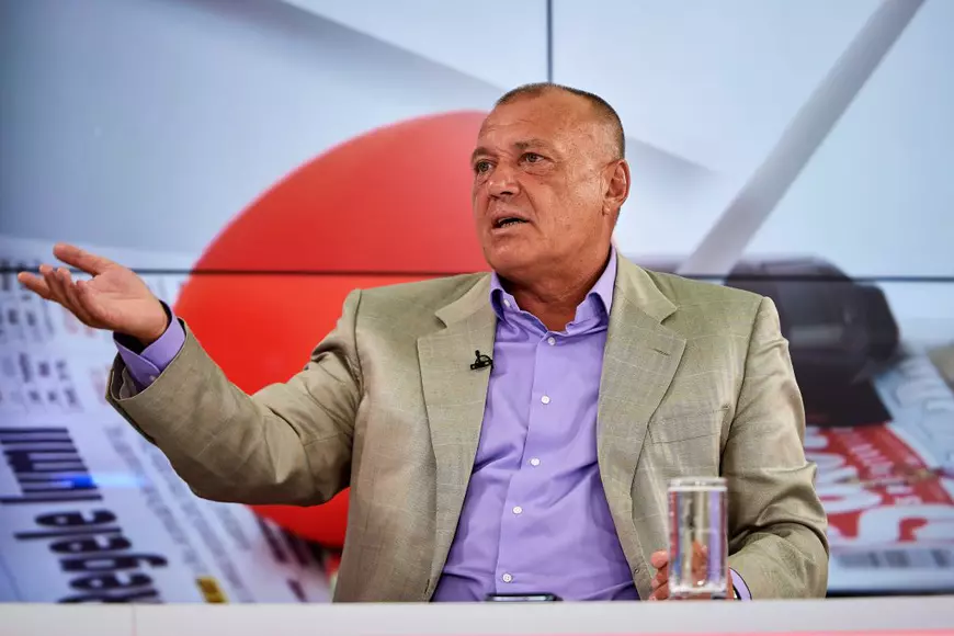 Cum a ajuns Florian Pittiș să compună celebra piesă „Vinovații fără vină”. Amintirile cu Moțu’ ale unui fost fotbalist: „Am fost primul ascultător al piesei”