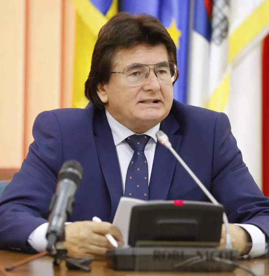 La bursa pariurilor, Firea și Nicușor Dan, cap la cap, ca Trump și Biden. Cum stau sectoarele și orașele mari