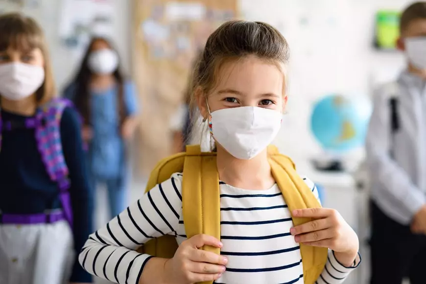 Ziua începerii școlii. Sindicatele profesorilor spun că, din 220.000 de dascăli, 50.000 au peste 60 de ani și suportă riscuri mari dacă vor lua virusul﻿