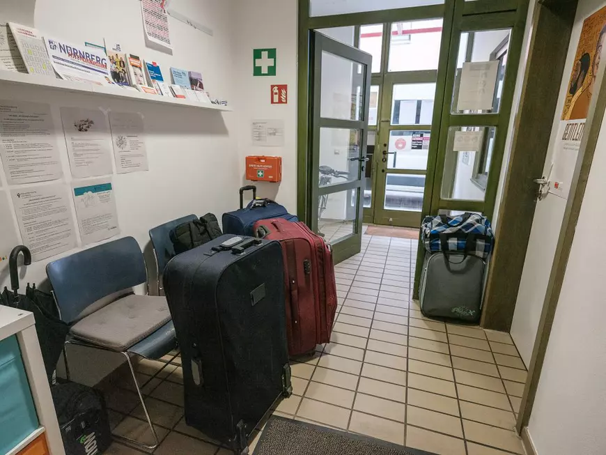 Câmpurile din Germania sunt pline de muncitori români și de abuzuri. “Vedem exact cât de perfid e sistemul”