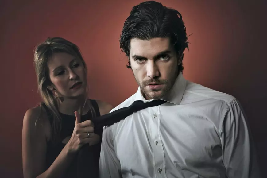 IN A RELATIONSHIP | Latura emoțională a pandemiei: tendințele posesive ar putea fi amplificate de acest context plin de anxietate