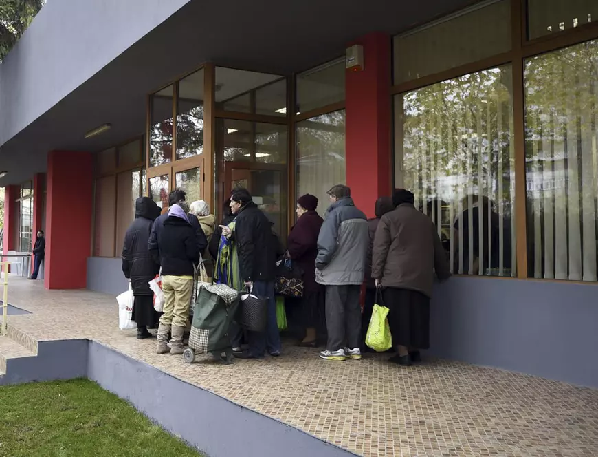 PNL se gândește că e scump să lupți cu sărăcia. Dar cât e prețul pe care o să-l plătim cu toții, săraci și prosperi, dacă nu luptăm?