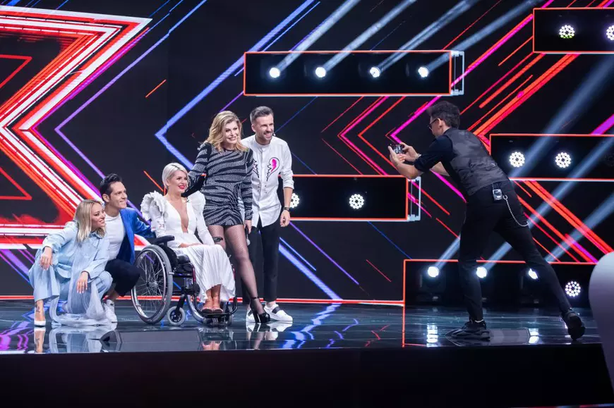 Surpriză pentru jurații de la X Factor. Cine va urca pe scenă în ediția din această seară. “Mi s-a părut cea mai bună modalitate”