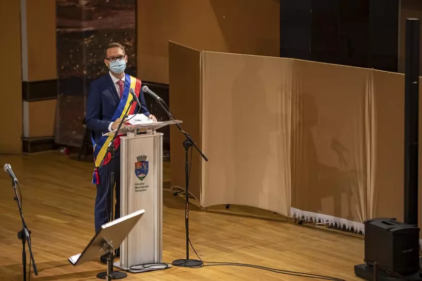 REPORTAJ. Prima zi a lui Fritz la Primăria Timişoara. ”Nu voi tolera şmecheria”