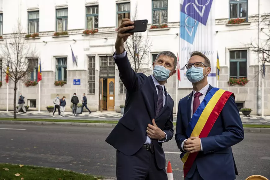 REPORTAJ. Prima zi a lui Fritz la Primăria Timişoara. ”Nu voi tolera şmecheria”