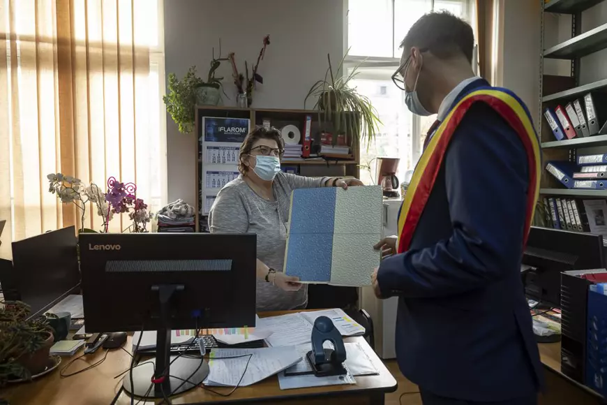 REPORTAJ. Prima zi a lui Fritz la Primăria Timişoara. ”Nu voi tolera şmecheria”