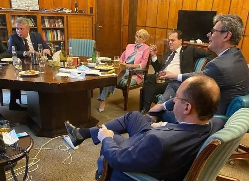 Marcel Ciolacu, cel mai recent intrat în grupul politicienilor care nu au respectat regulile anti-COVID. Ce explicații au aleșii surprinși că încalcă restricțiile