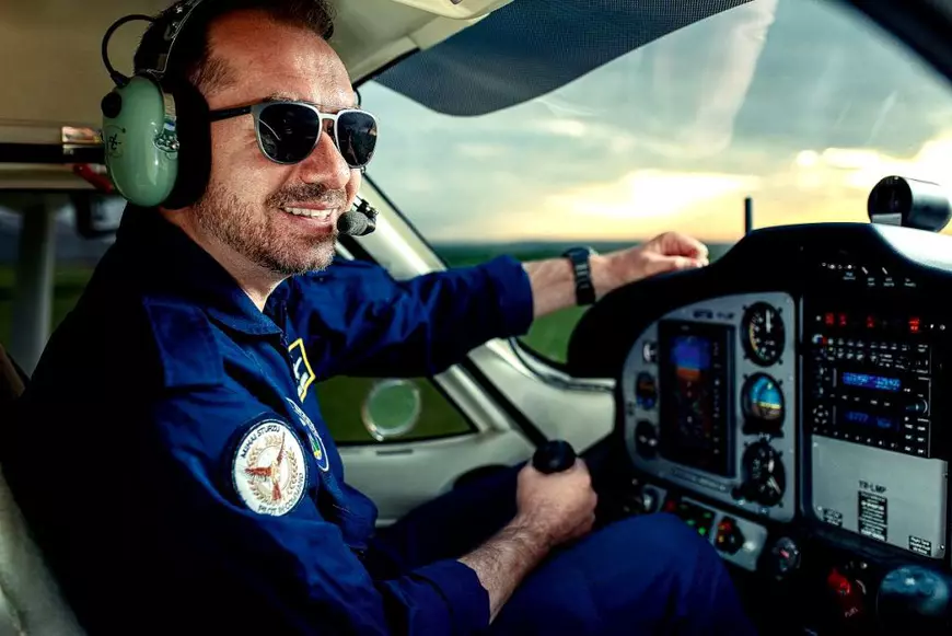 Mihai Sturzu, fost membru Hi-Q, a povestit cum i s-a schimbat viața după ce a devenit pilot. “Nu am regretat niciodată”