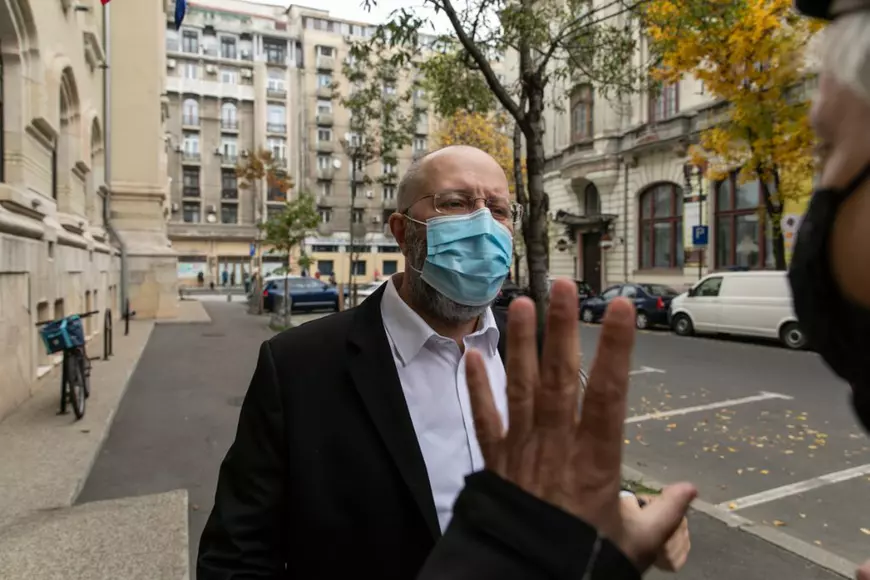 REPORTAJ | Prima zi cu Nicușor. “Nu ne-am luptat pentru jucării”. Primarul Bucureștiului a citat din Avram Iancu și s-a retras la discuții cu Ludovic Orban