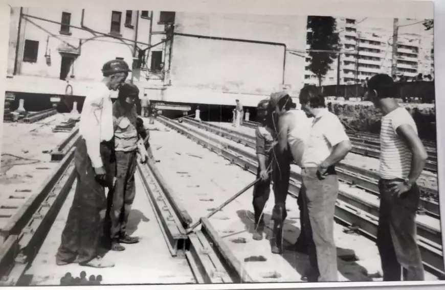 35 de ani de la cea mai lungă translare. Un bloc din București a fost mutat, cu oamenii în el, 63 de metri