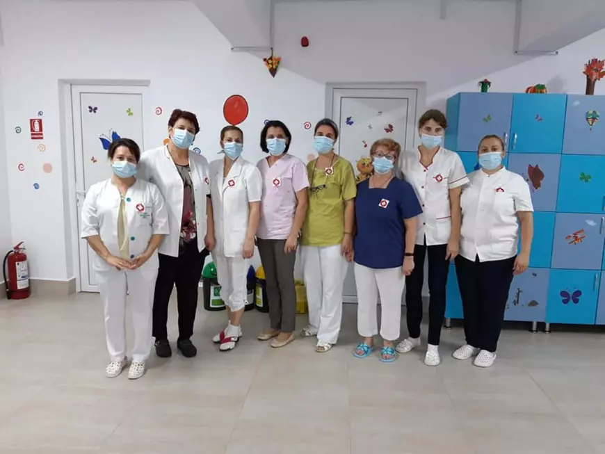 Sindicaliștii ieșeni din Sănătate, în grevă japoneză. Ei acuză epuizarea fizică și spun că nu și-au primit banii promiși de Ministerul Sănătății