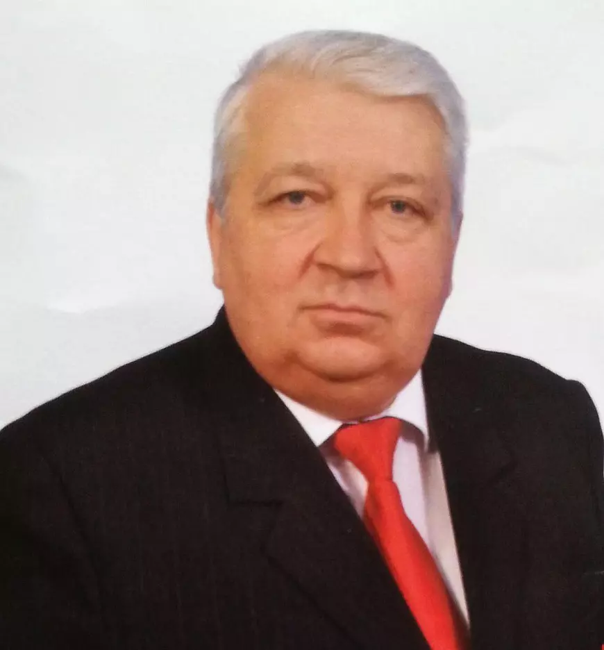 Locuitorii unui sat din Munții Buzăului s-au culcat cu un nou primar, care avea avans de 6 voturi, și s-au trezit cu primarul în funcție, fost milițian, care a câștigat cu 4 voturi!