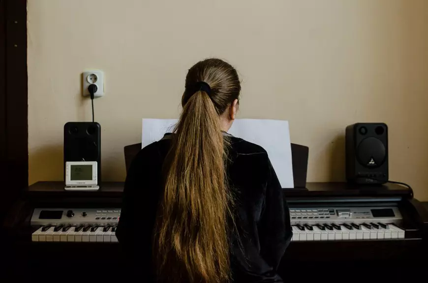 Un loc în care pătrunde lumina. O tânără nevăzătoare se pregătește să lucreze ca traducătoare: “Niciodată nu m-am simțit diferită”