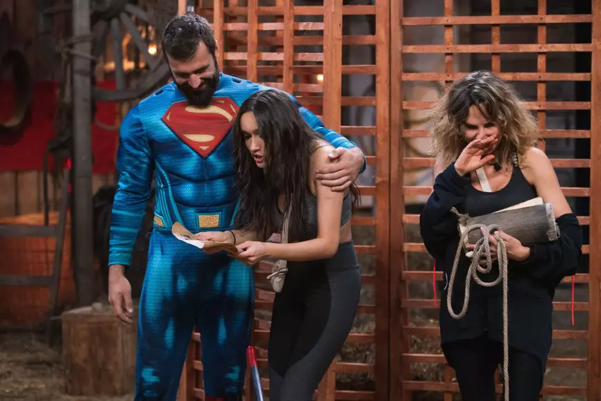 Relația dintre Viviana Sposub și George Burcea trece la un alt nivel. Vedeta PRO TV vrea să îi facă actorului cunoștință cu fostul iubit. “Deja știe aproape totul”