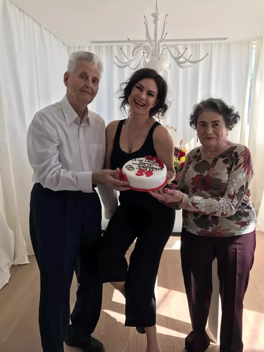 Mesajul Ramonei Bădescu după moartea tatălui ei. Bărbatul s-a stins la 89 de ani, în spitalul pe care chiar el l-a construit la Craiova