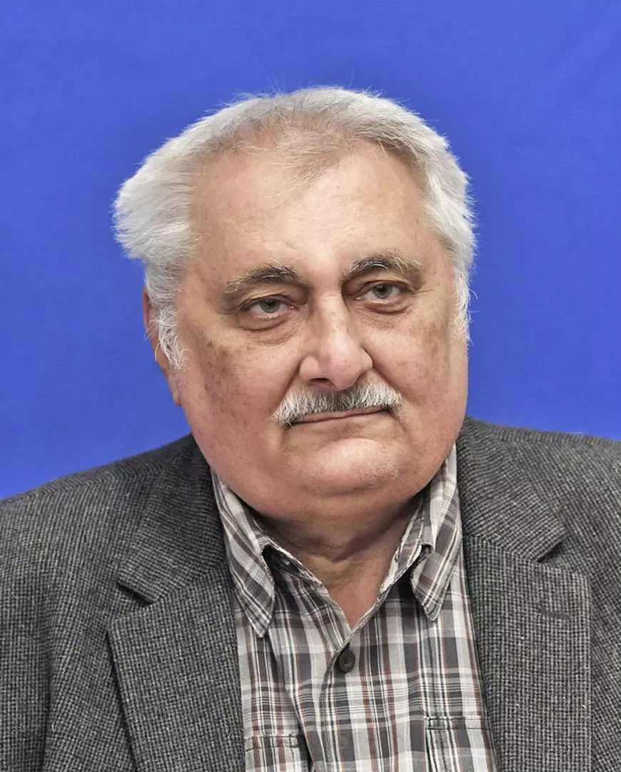 Am întrebat 10 parlamentari dacă vor face vaccinul anti-COVID. „Sunt cu COVID-ul în nas acum! Dacă vaccinul apare, îl voi folosi”