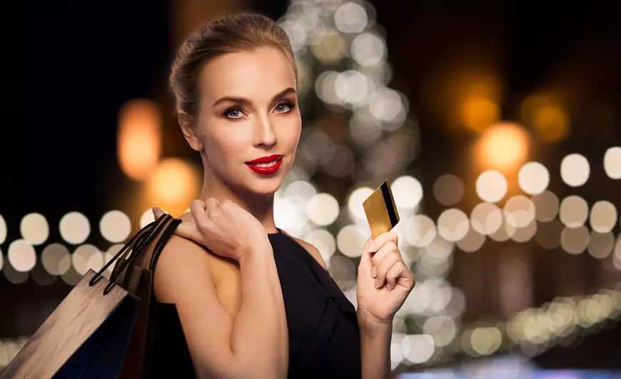 Atenție, vin sărbătorile! 10 sfaturi utile despre cum poți face economii la cumpărături