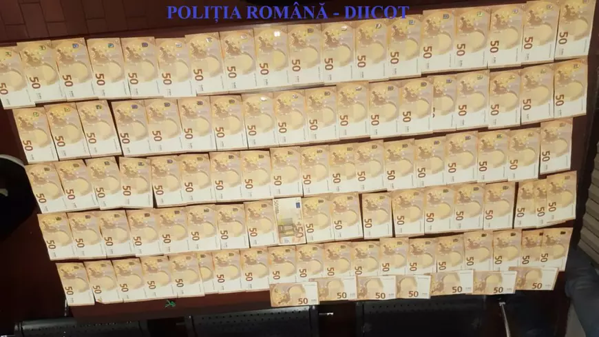 VIDEO | Proxenet prins când fugea în Dubai, după ce și-a adunat banii cu mătura: „Am rămas singur și numai mizerie”