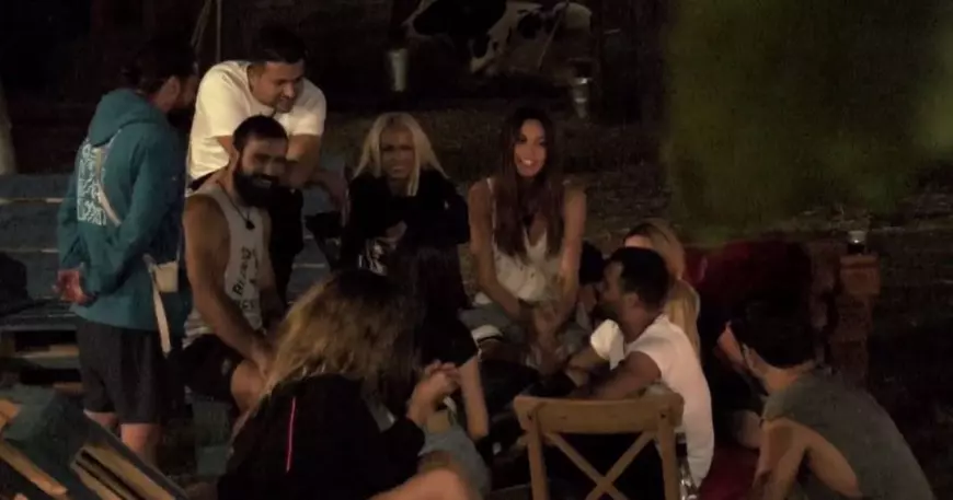 Alina Pușcău s-a amețit după ce a consumat alcool și i-a făcut avansuri lui George Piștereanu. Ce s-a întâmplat la Ferma, după ce toți concurenții s-au întors în casă