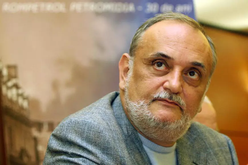 „Toți voiau să fure afișând chipuri inocente”. Amintirile unui om de afaceri despre privatizările din România anilor ’90