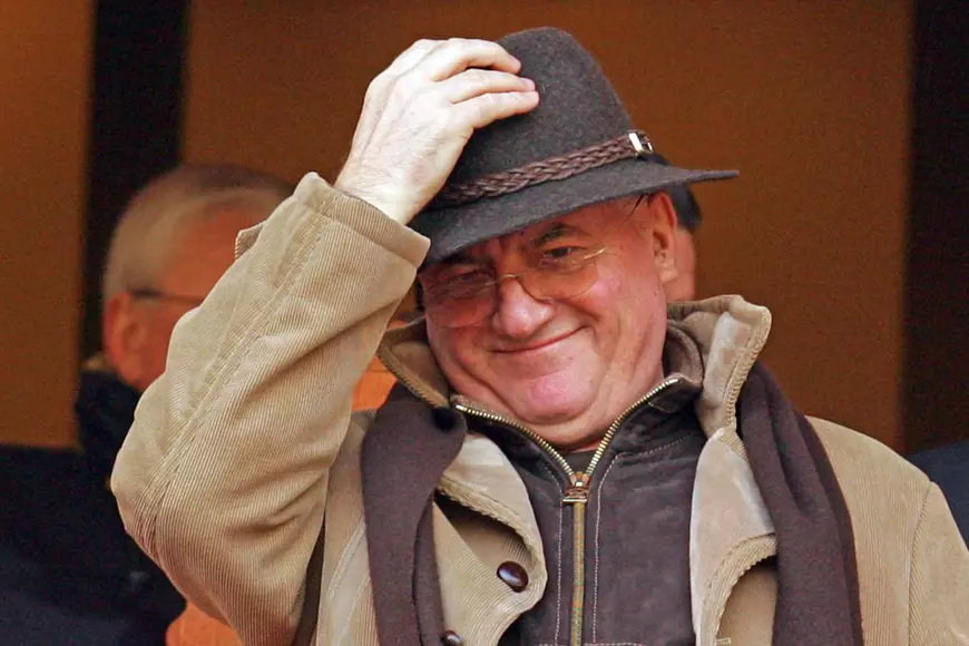 Ce banc i-a spus Dumitru Dragomir lui Nicolae Ceaușescu: „Râdeau de se tăvăleau”