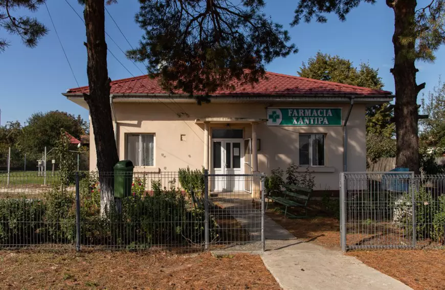 CAMERA ASCUNSĂ. Am căutat Euthyrox în satele românești și-am văzut cum se pasează vina