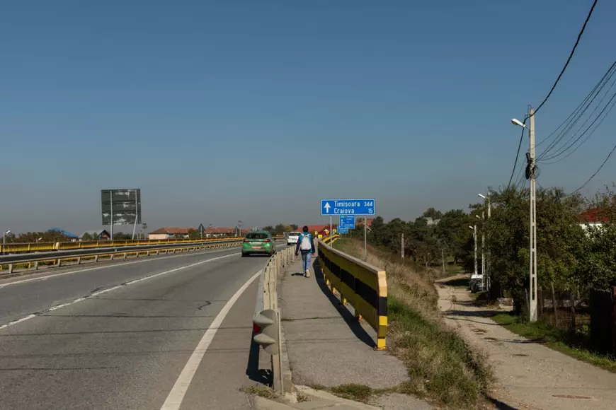 CAMERA ASCUNSĂ. Am căutat Euthyrox în satele românești și-am văzut cum se pasează vina