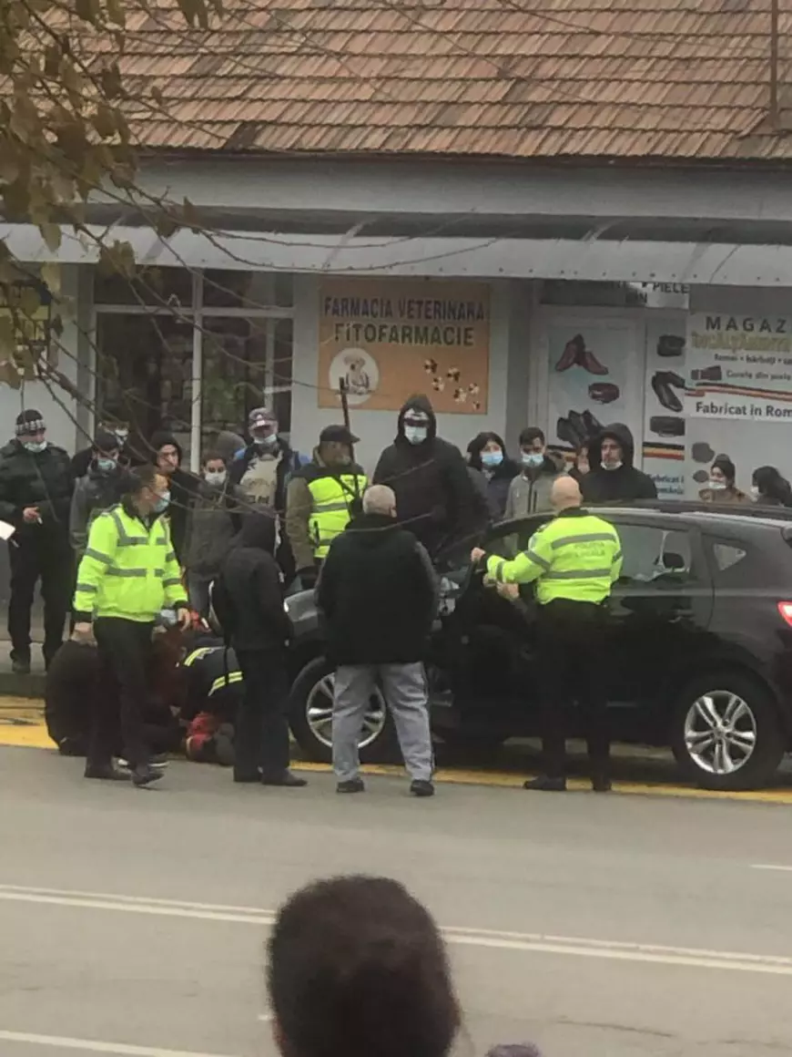 Un angajat al IPJ Maramureș a călcat cu mașina un polițist local care a vrut să-l amendeze