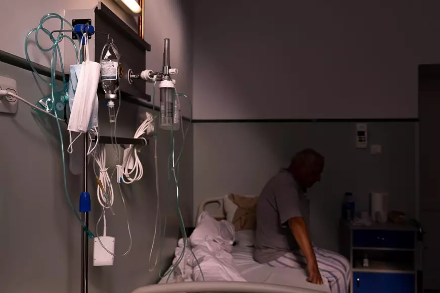 Pacient in spitalul Marius Nasta. Fotografie de Eli Driu