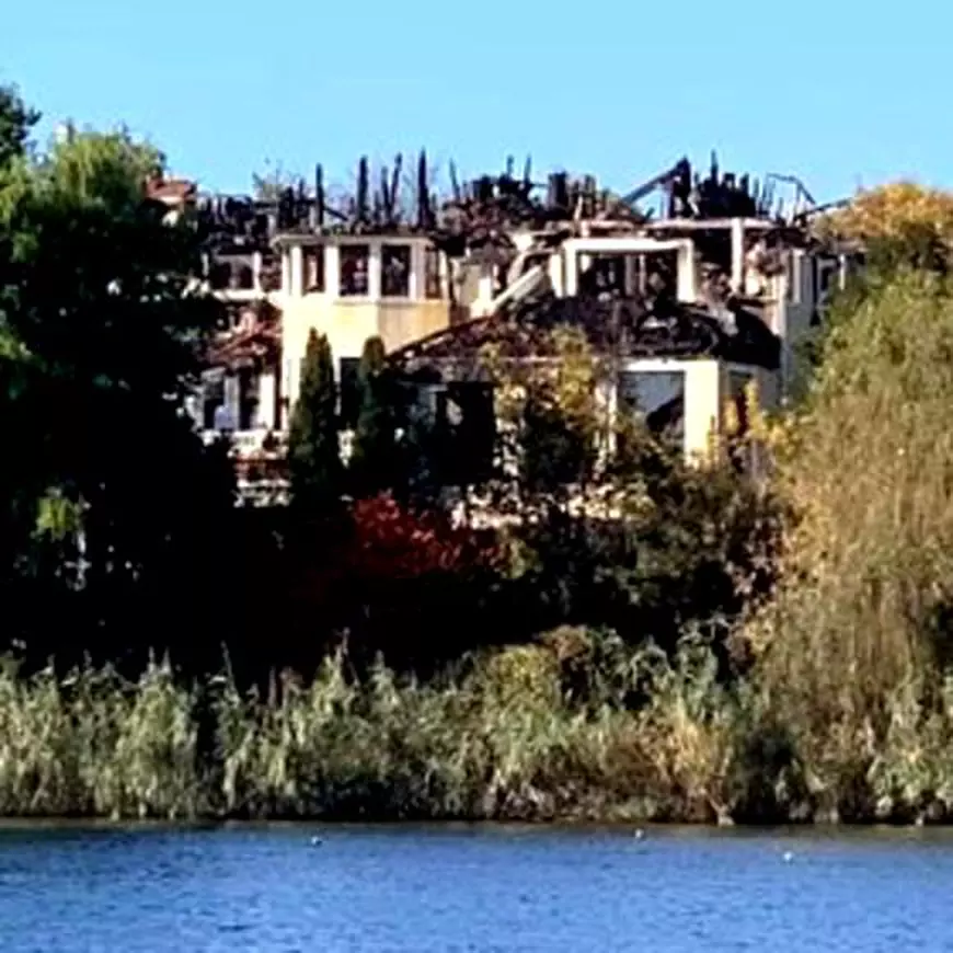 Irinel Columbeanu, primele declarații după ce vila din Izvorani a ars. „La interior erau niște soluții tehnice”