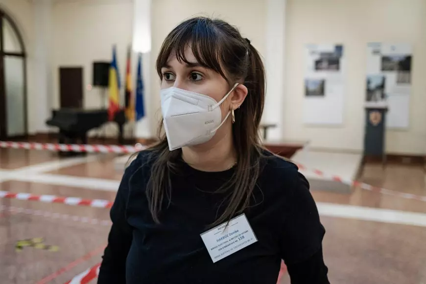 Tinerii români care s-au implicat în organizarea alegerilor la Berlin: „Nouă ne merge bine aici; nu putem să-i lăsăm pe cei de acasă de izbeliște”