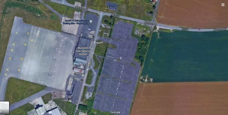 Mutația virusului a blocat mii de șoferi români la frontierele Angliei de 48 de ore. „Ne-au adus o sticlă de apă și un baton de ciocolată”