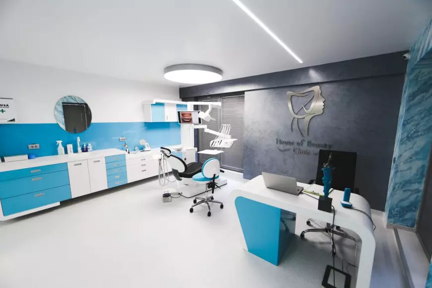(Publicitate) Plătești în rate lunare operațiile estetice, doar la House of Beauty Clinic. Frumusețe la prețuri accesibile ce pornesc de la 20 de euro pe lună!