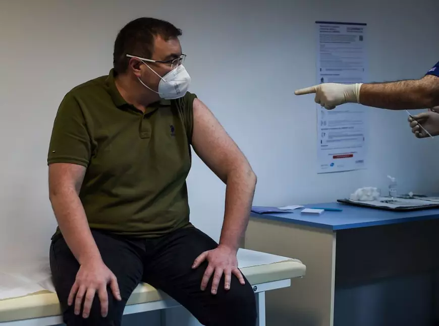 „Ziua V” în UE, „un mesaj de speranță”. Primii vaccinați: pensionari, cadre medicale, politicieni și un episcop bulgar