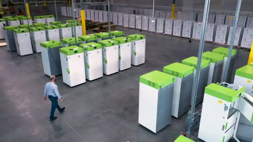 SUA încep luni o masivă campanie de vaccinare, într-un moment în care bilanțul morților COVID se apropie de 300.000