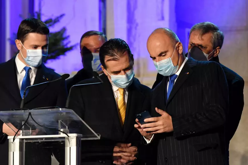 Culisele zilei în care Klaus Iohannis și Ludovic Orban au scris pe un bilețel numele viitorului premier