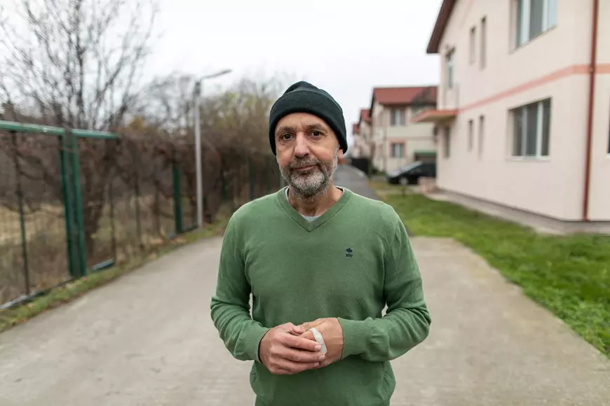 Ziua alegerilor cu independentul Valeriu Nicolae: despre „Tigrul alb”, vânătoarea de CV-uri și prima slujbă la săpat șanțuri