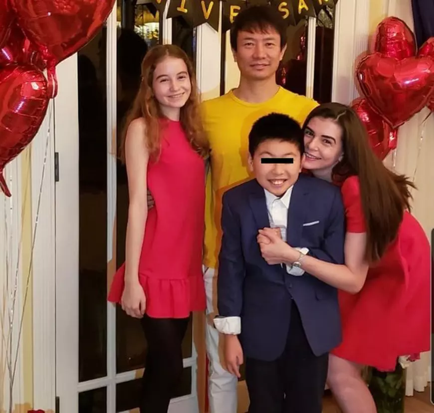 Monica Gabor, imagine de colecție cu Mr. Pink, fiul lui și Irinuca. Cei patru au petrecut Crăciunul împreună