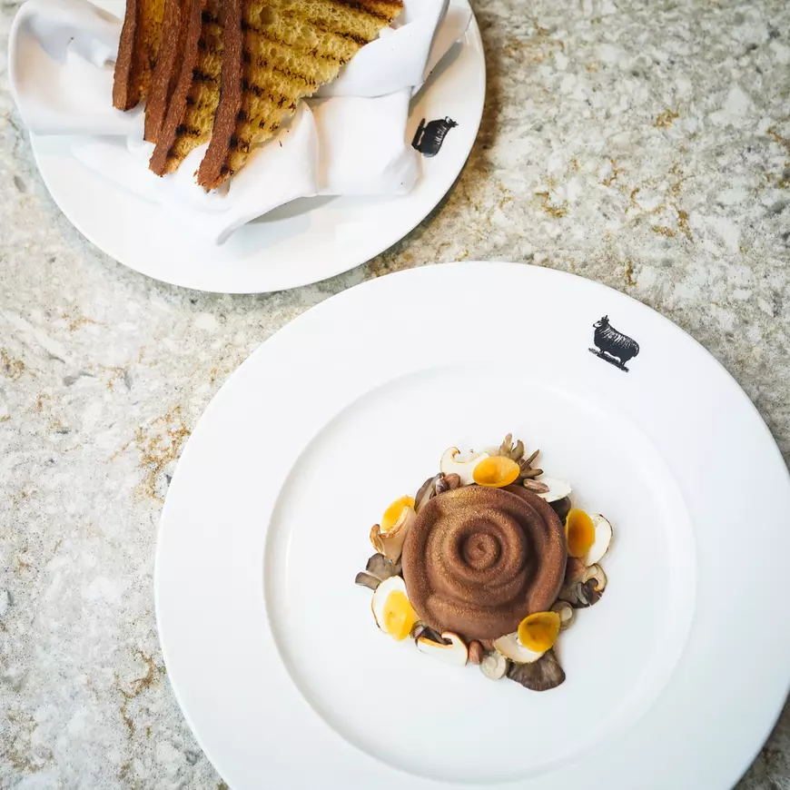 Bucătar român din New York cu o stea Michelin: „Anul ăsta va urma o explozie de creativitate”. Cum recreează mămăliga
