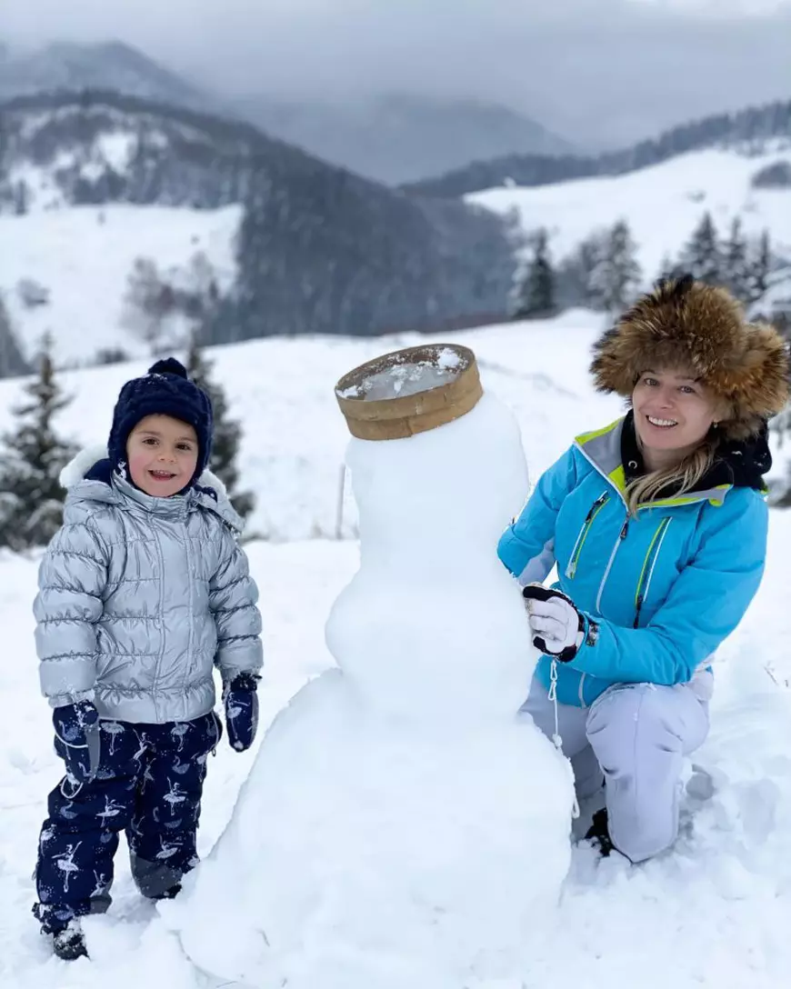 Sfârșit de an greu pentru Laura Cosoi. „Îmi era teamă să o spăl pe Luna, de frică să nu pățească ceva”