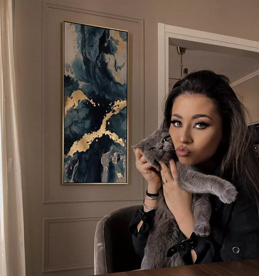 Nicole Cherry a apelat la ajutorul psihologului, pentru a depăși unele probleme. „Încerc să le accept, pentru că e normal”