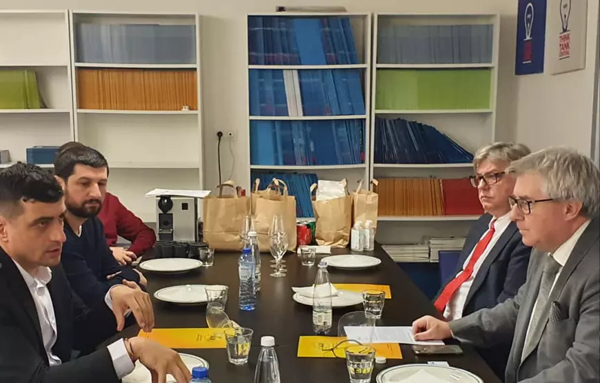 George Simion și-a anunțat noii parteneri europeni că „AUR va exista politic și în Republica Moldova”