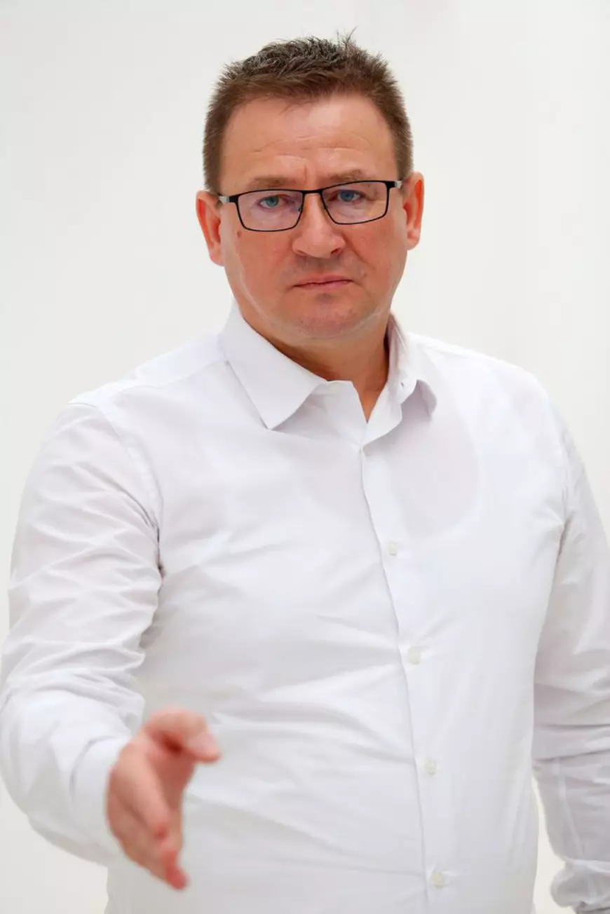 GSP | Acuze de răzbunare politică într-un oraș din țară. Asociația Județeană de Fotbal, evacuată din sediu în mijlocul iernii